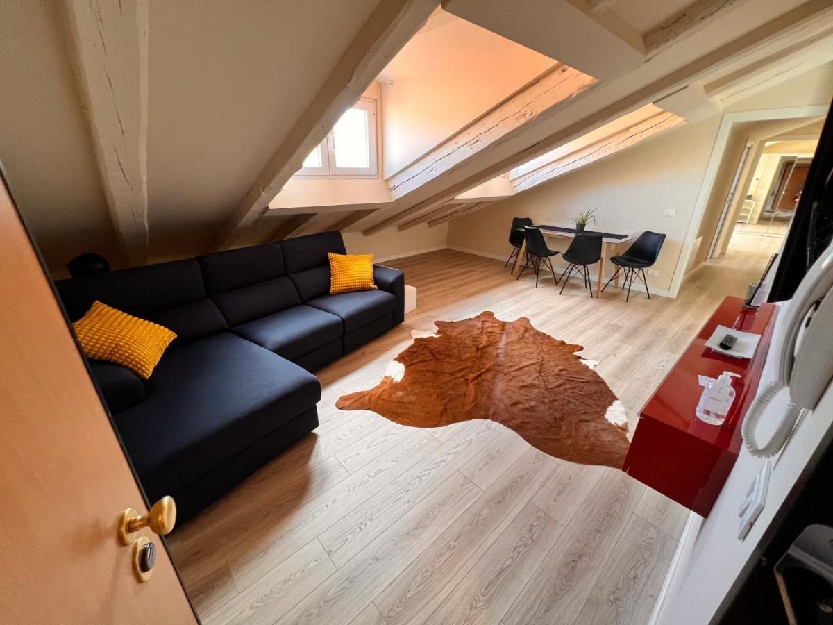 Ferienwohnung Mansarda Mazzini Triest Exterior foto